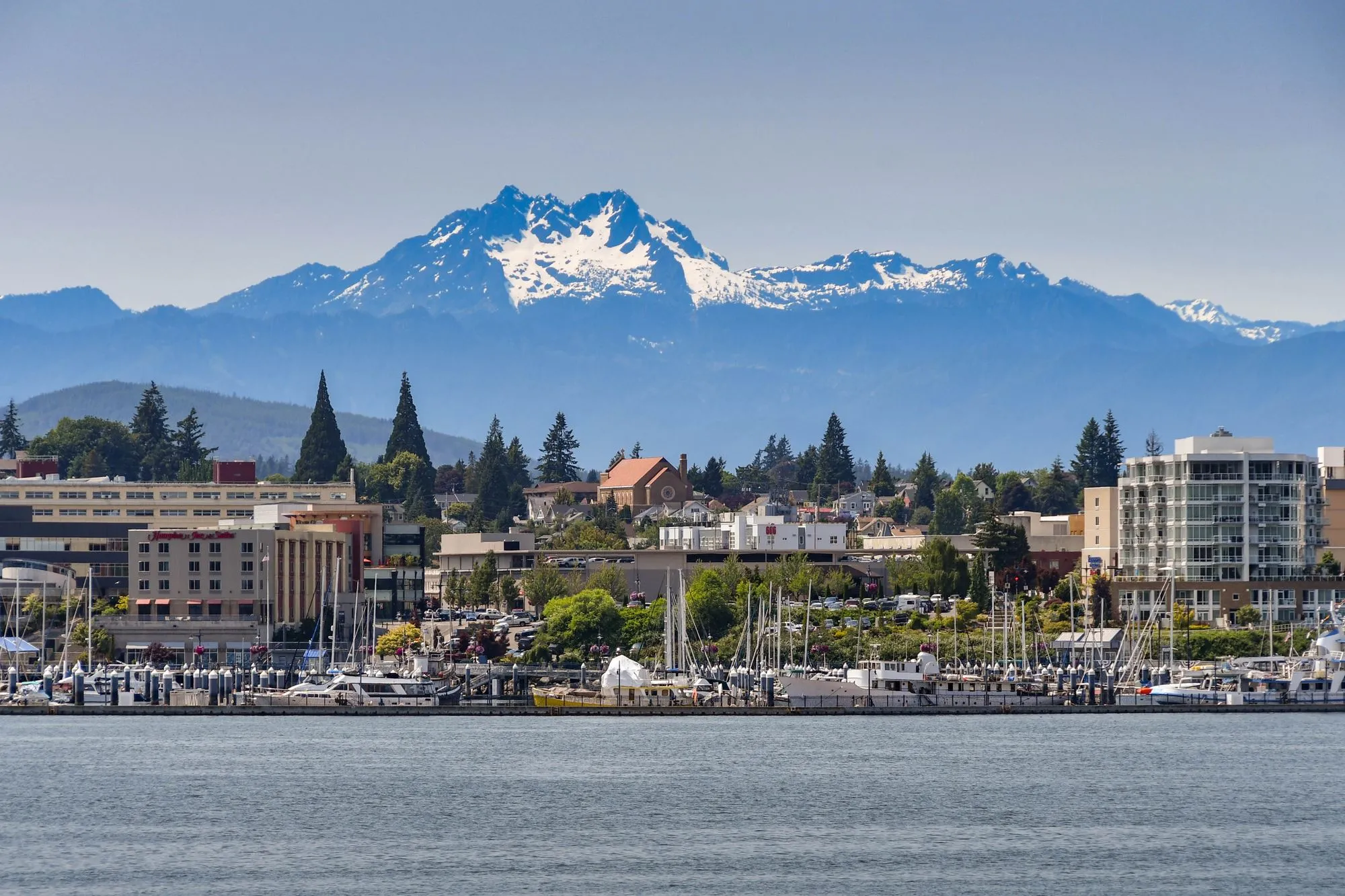 Fast, simple, and stress-free moves for families and businesses across Bremerton, WA